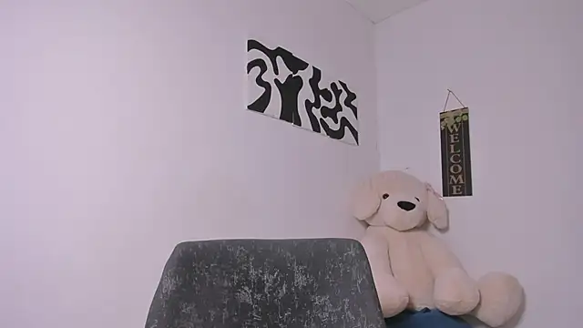 Nia13's cam snapshot