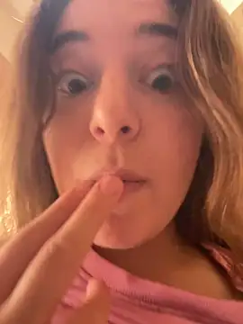 kate_nicepops999114's cam snapshot