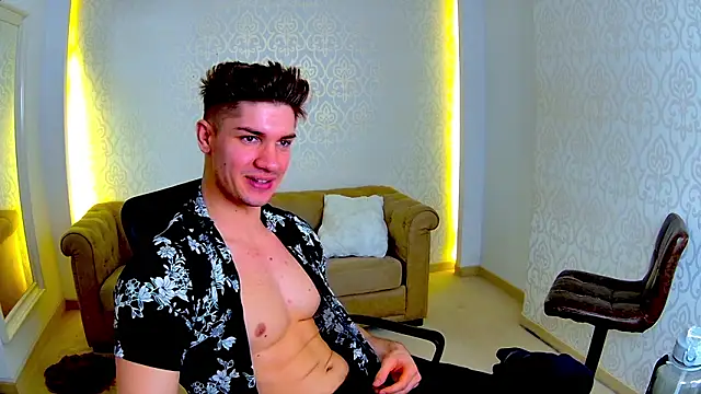 MaxKaiden's cam snapshot