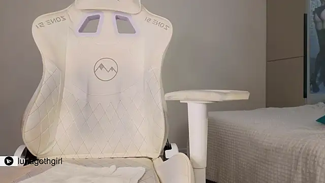 IamLuna2006 live sex cam