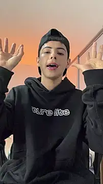 Sebastian_Reed's cam snapshot