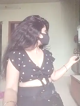 Shuttii_25 live sex cam