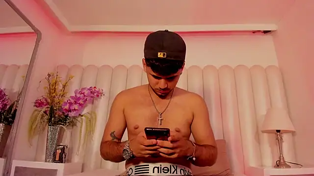 LoanBecker live sex cam