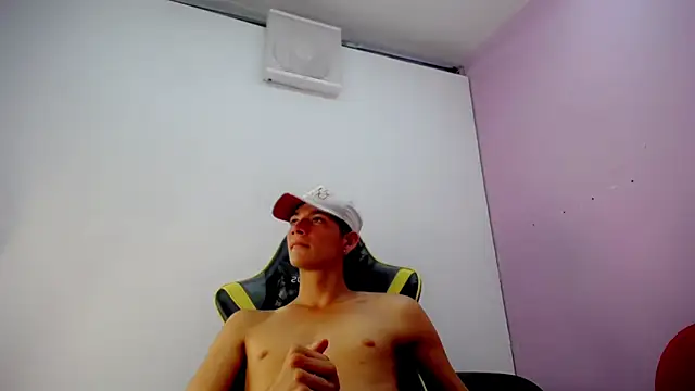 Dylan_awa's cam snapshot