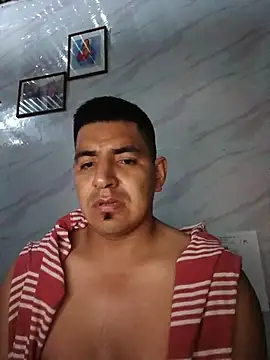 latino17's cam snapshot