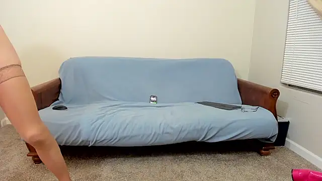 KristalMountain live sex cam