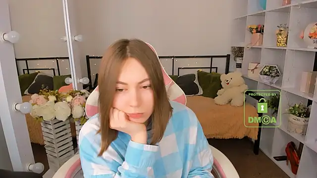 Elma_Lily live sex cam