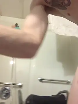 jizzyglizzy92 live sex cam