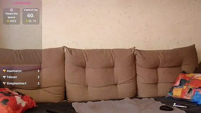 TheGoldenWoman's cam snapshot