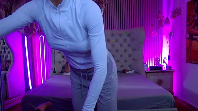 PlayfulShow's cam snapshot