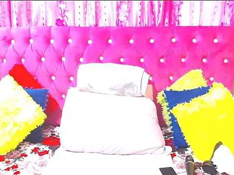 cherrybootyjoyxx's cam snapshot