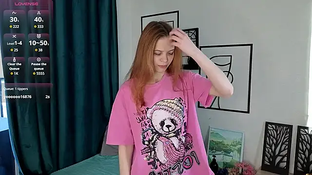 SynnoveBann live sex cam