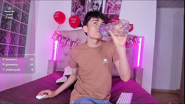 Noir_Sebas live sex cam