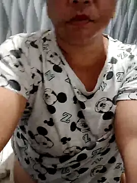 mature_l0ve43's cam snapshot