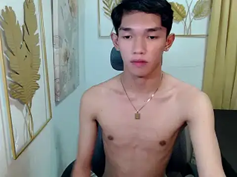 urasian_john18 live sex cam
