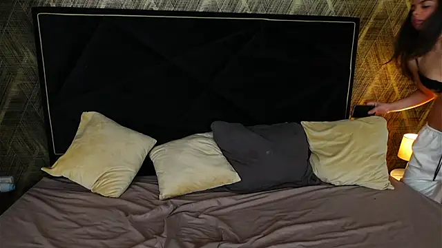 BambiRoses's cam snapshot