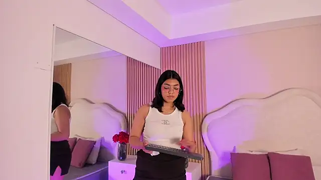 rebeca_taylor's cam snapshot