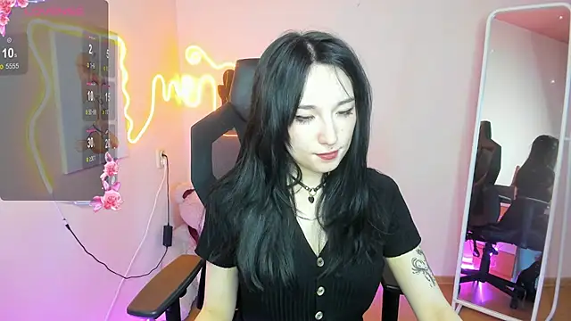 AliceeinWonderlanddd's cam snapshot