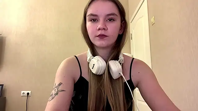 AgnesShy_'s cam snapshot