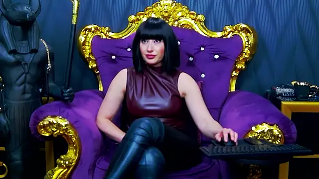 LaraMaeve's cam snapshot