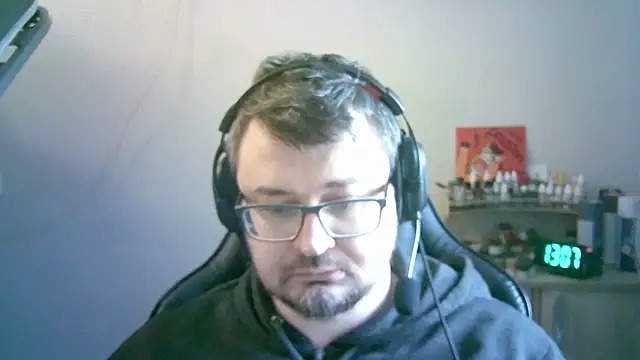 SirAbuser's cam snapshot