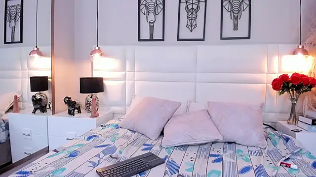 Mia_Bailey_'s cam snapshot