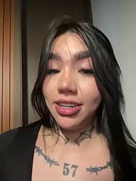 Nickiiiii live sex cam