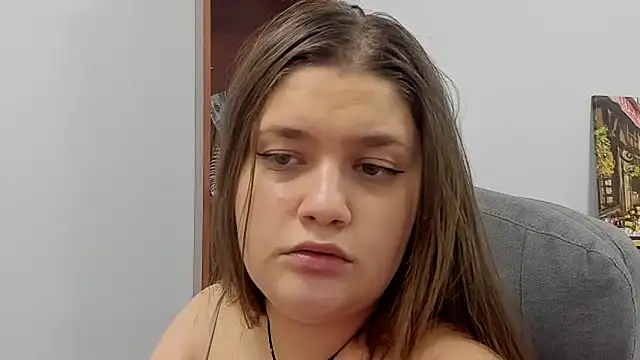 Maddinia's cam snapshot