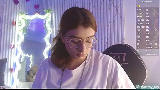 Naomy_tay1's cam snapshot