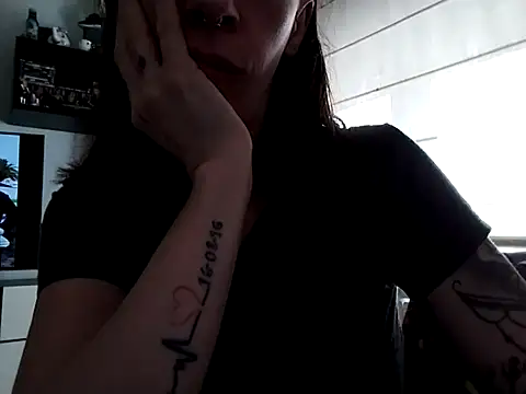 jadebratz23's cam snapshot