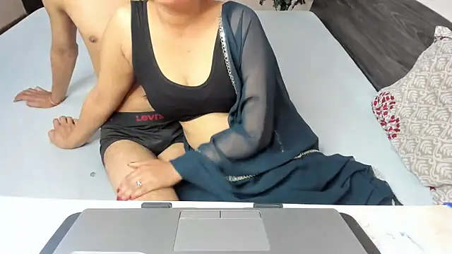 Dever_Bhabhi_ live sex cam