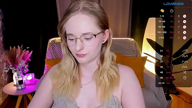 Aemilia_ live sex cam