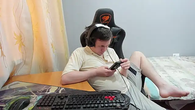 iliaskrislove live sex cam