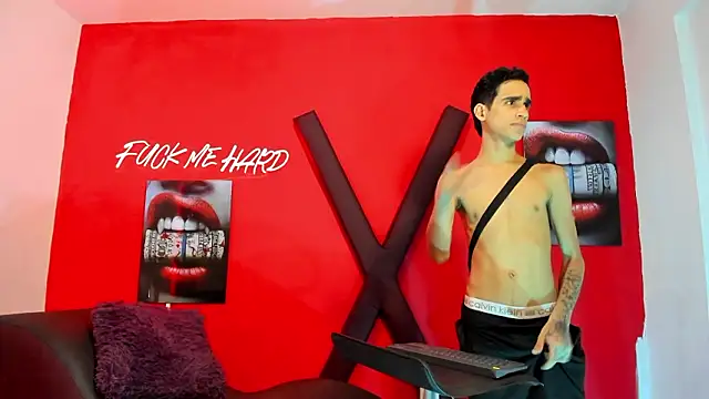 GREEN_BOYS live sex cam