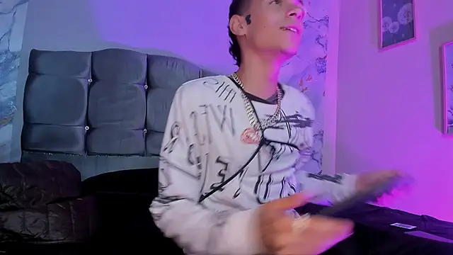 ELL_PBC live sex cam