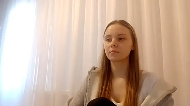 CrackShirker's cam snapshot