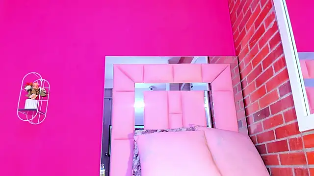 Baby_doll_XOXO live sex cam