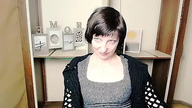 _AngeliaFlow_ live sex cam