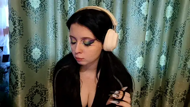 MindyMinty's cam snapshot