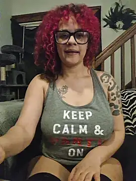 VelvetVixen_735's cam snapshot