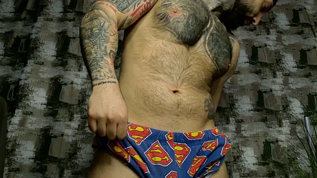 MasculineGuy99 live sex cam