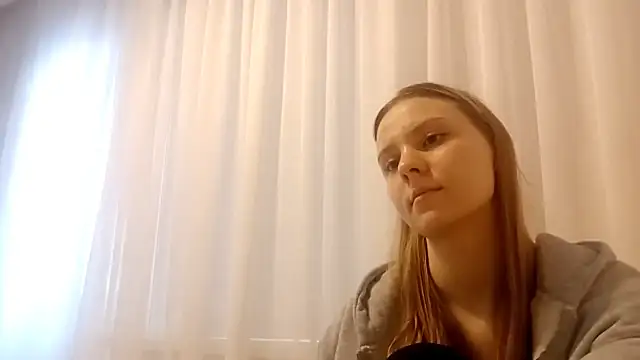 CrackShirker's cam snapshot