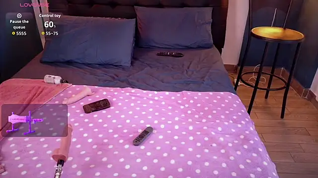 ReynaTatty's cam snapshot