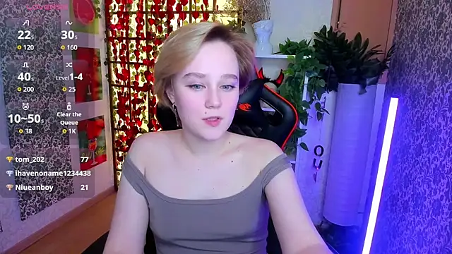 Ellie_Heavenly's cam snapshot