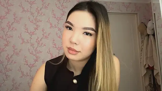 Elina_Mottel's cam snapshot