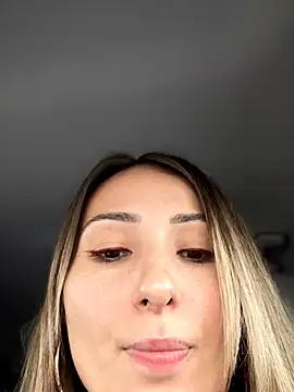 Wonder_Kari live sex cam