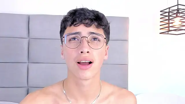 JoshClaarktt live sex cam