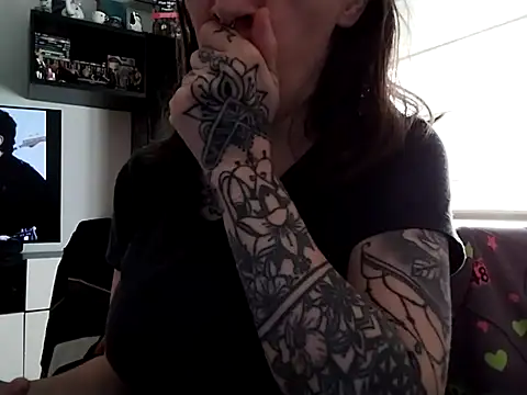 jadebratz23's cam snapshot