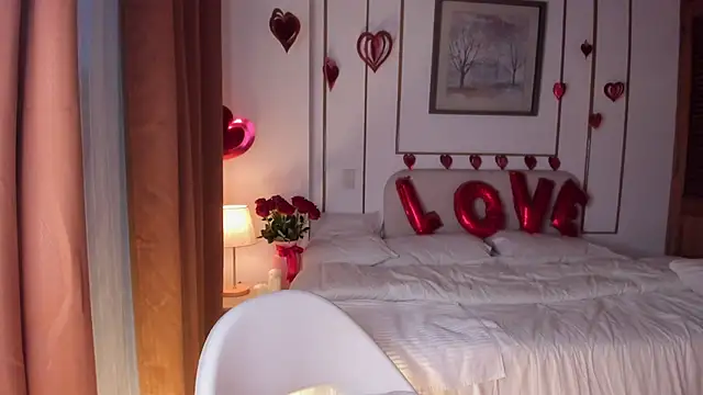 ConnieDeep's cam snapshot