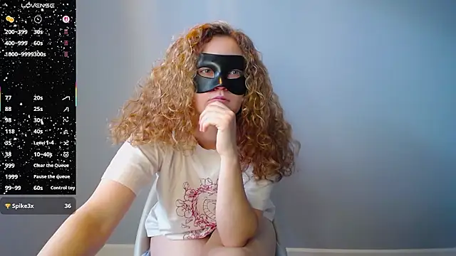 BubbbleGumm live sex cam